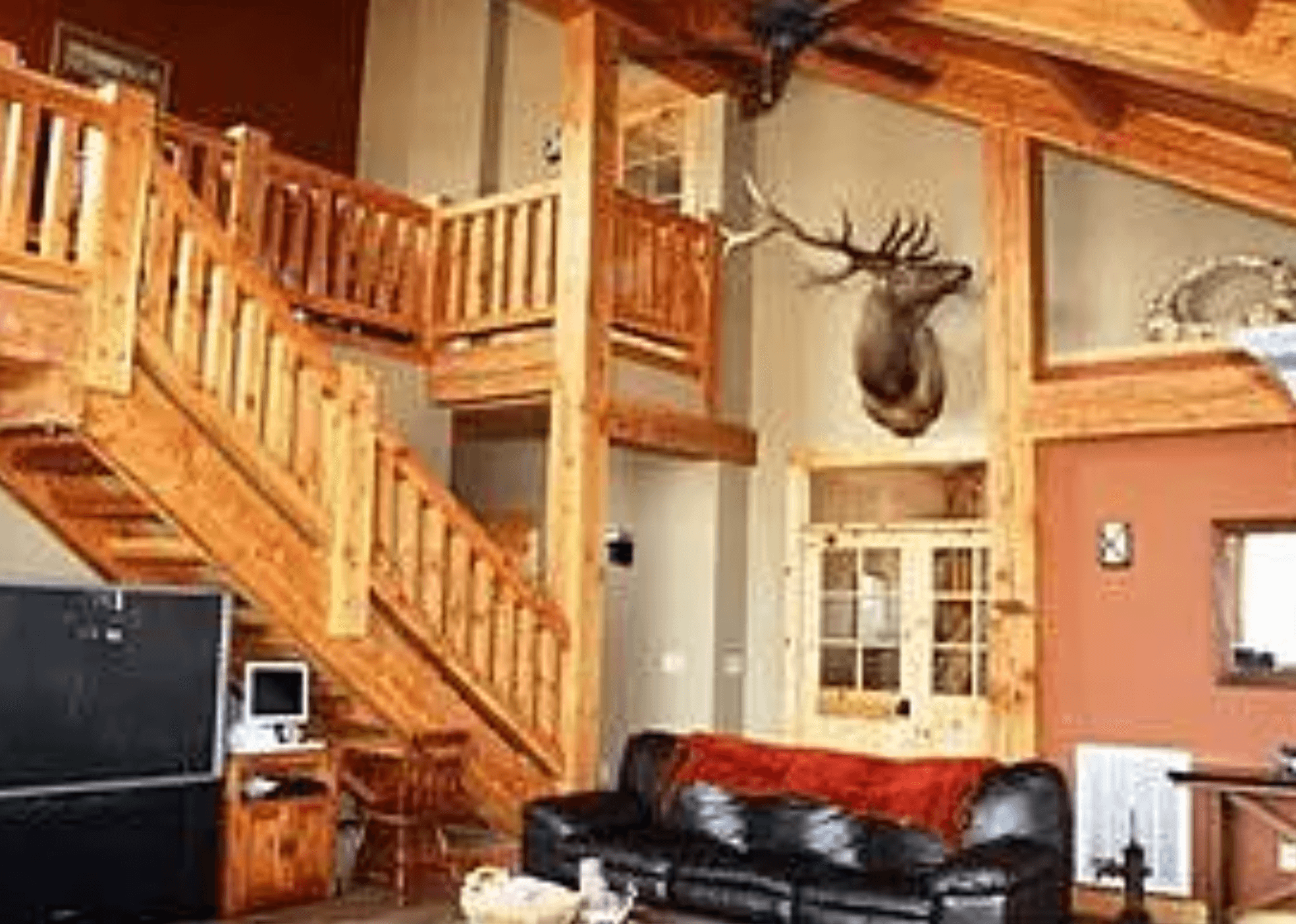 523 East River Road